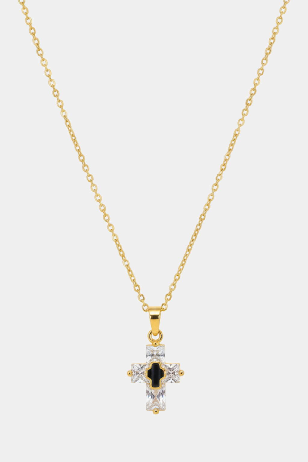 Collar de mujer con colgante de cruz