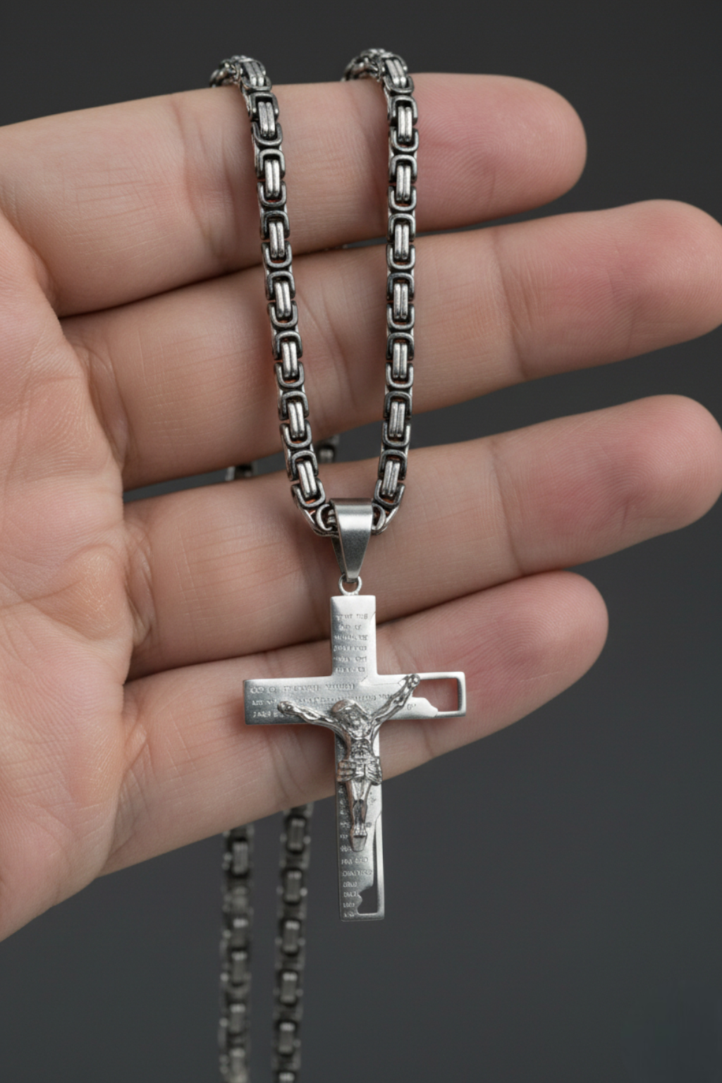 Collier Crucifix