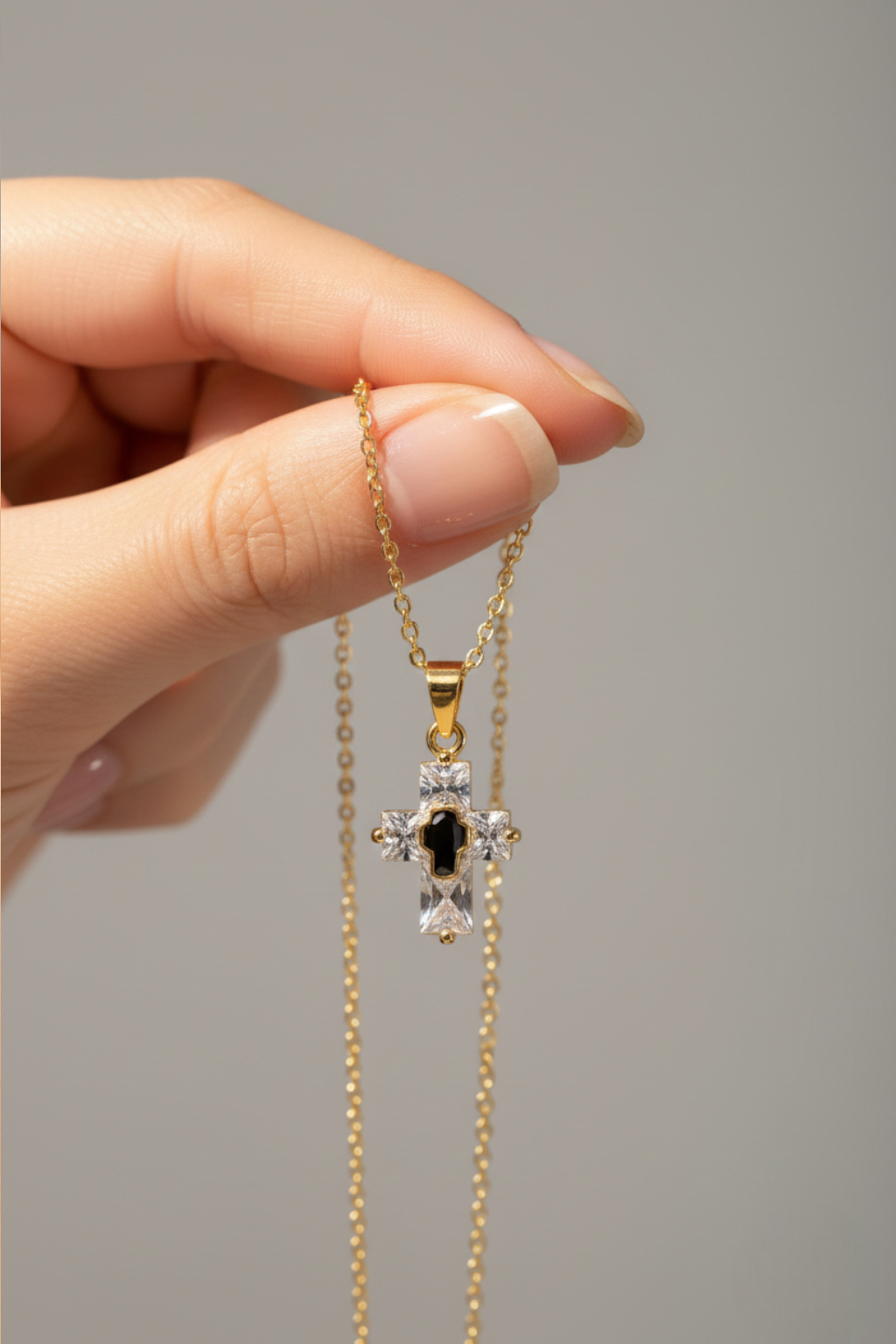 Collier Croix Femme - Classique