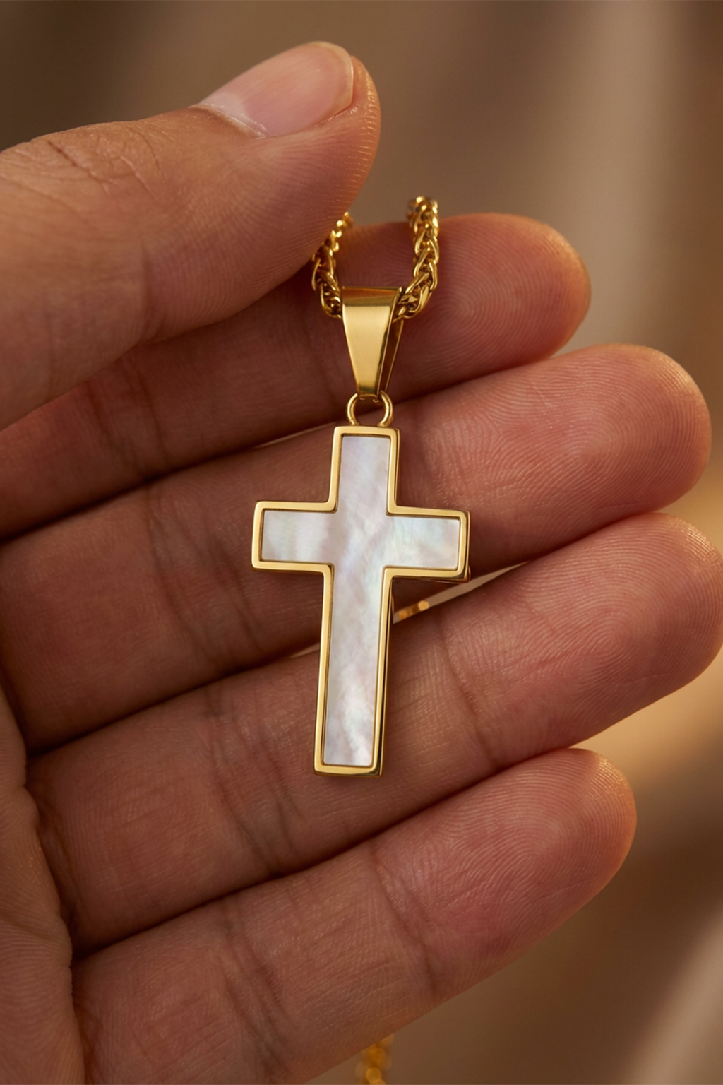 Pendentif Croix Nacre
