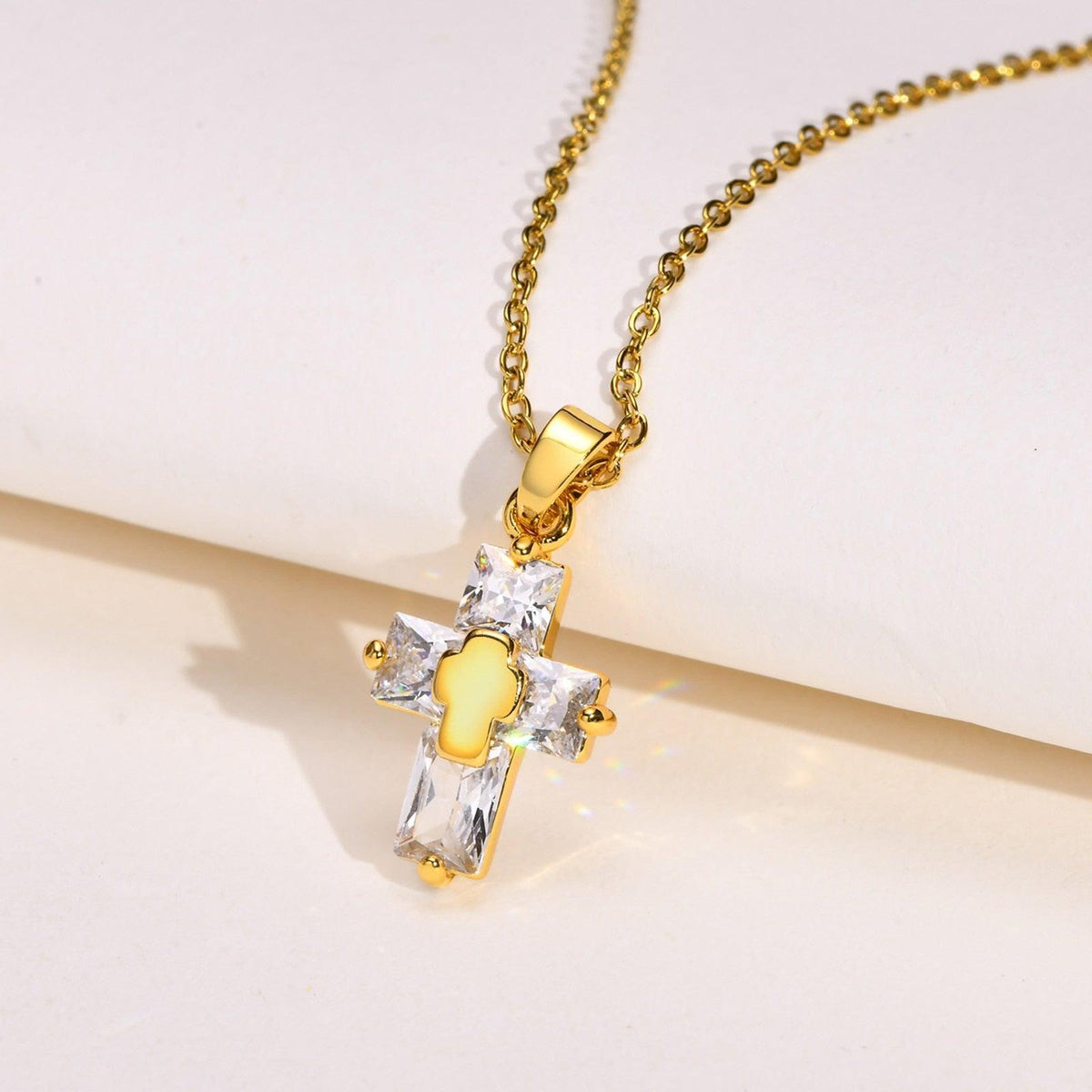 Collier Femme avec Pendentif Croix-Boutique Chrétienne